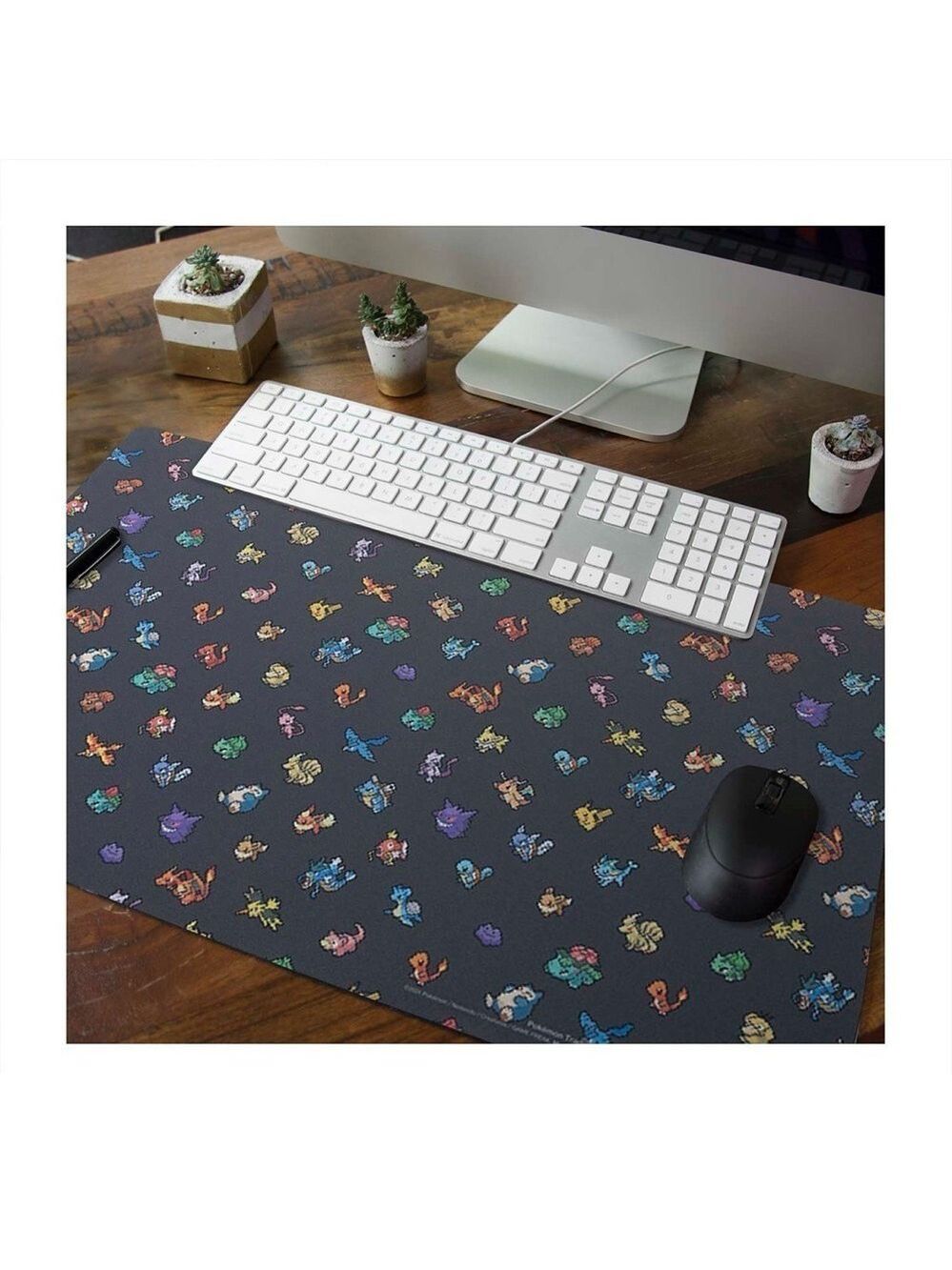Pokémon Center Exclusive : Pokémon Pixels Playmat